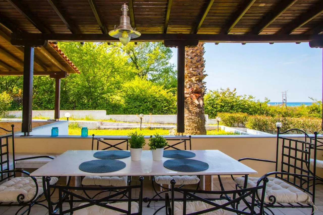 Encore Seaside Villa, Posidi Griechenland
